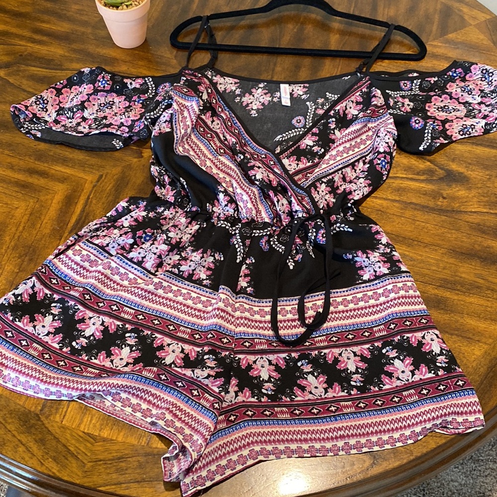Romper short, size L - Picture 3 of 4